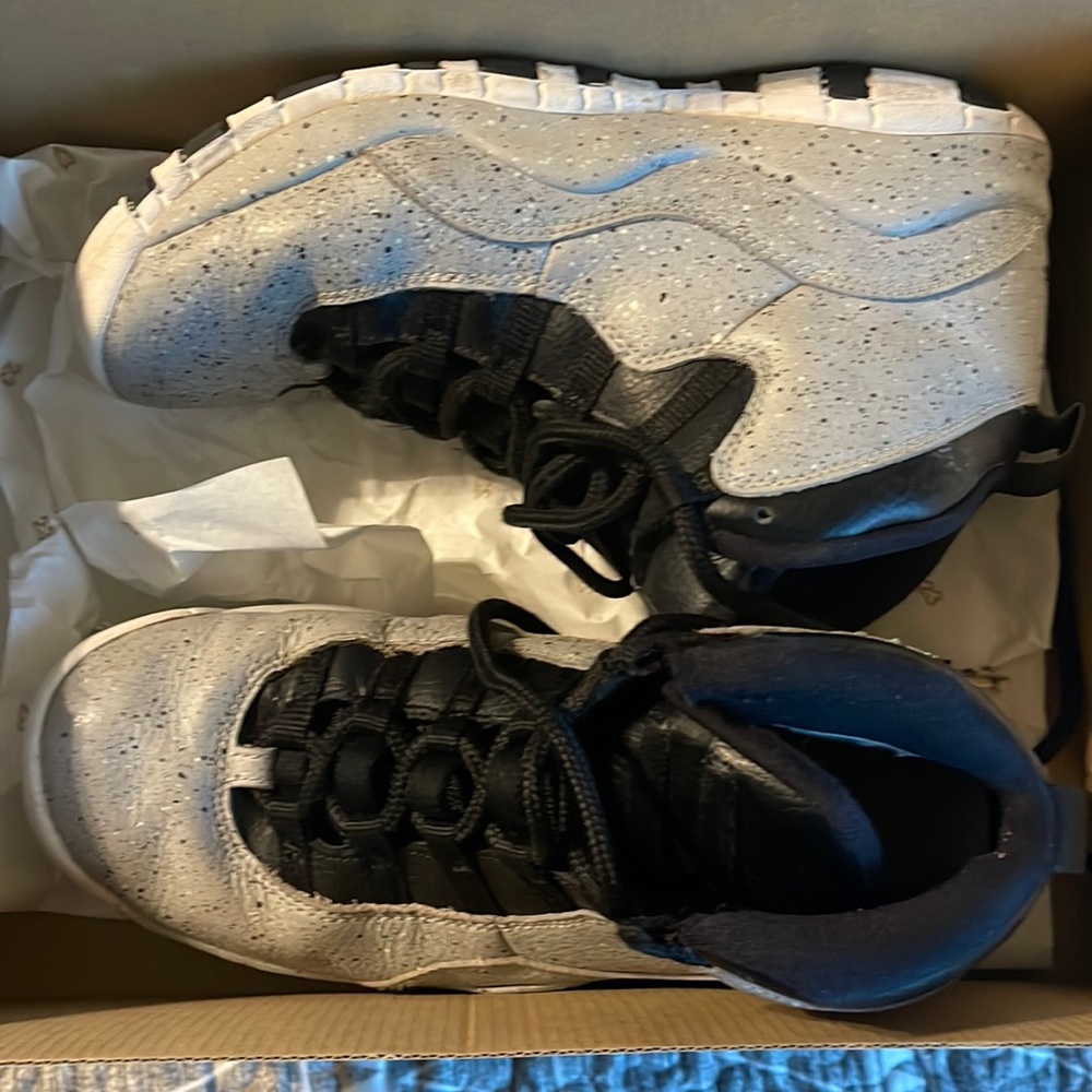 Jordan’s mens size7